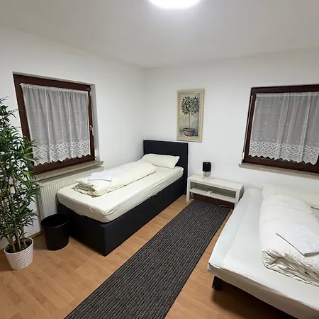 3 Ruhiges Mit Terrasse Tor Zu Den Alpen & Muenchen Eg-l